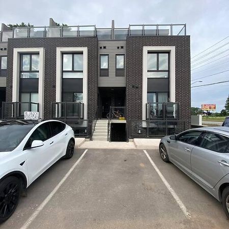 Lovely One Bedroom Condo With Free Parking Niagara Falls Eksteriør bilde