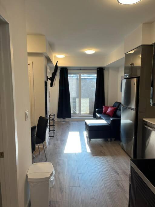 Lovely One Bedroom Condo With Free Parking Niagara Falls Eksteriør bilde